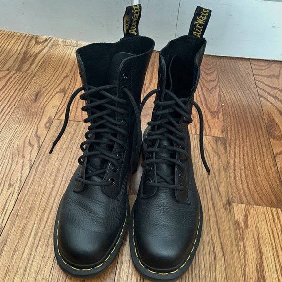 Dr. Martens Shoes - Dr Martens Lace Up Virginia Leather Boots